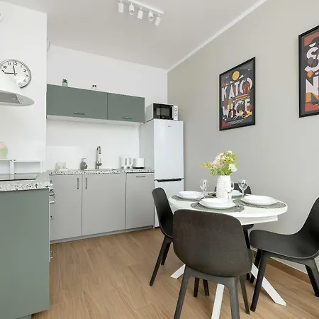 Apartment Nowoczesny Z Parkingiem W Atrakcyjnej Lokalizacji Katowic By Renters *