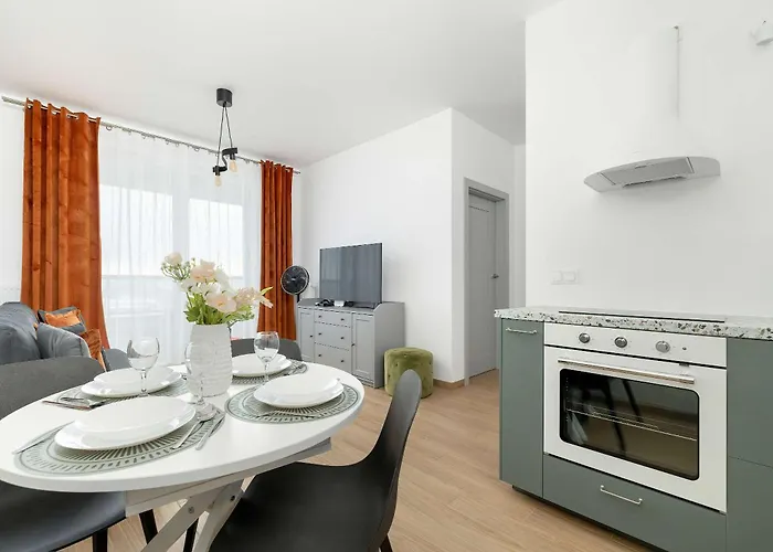 Nowoczesny Z Parkingiem W Atrakcyjnej Lokalizacji Katowic By Renters Apartmán Katovice